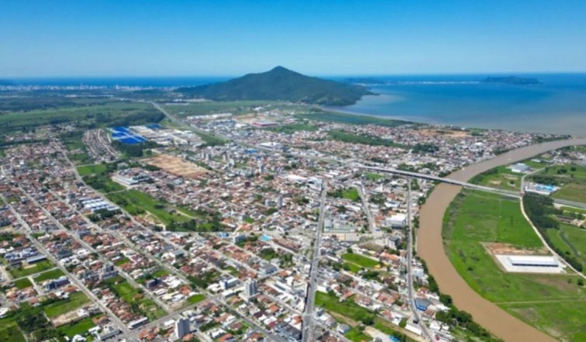Tremor em Tijucas assusta moradores e prefeitura revela causa