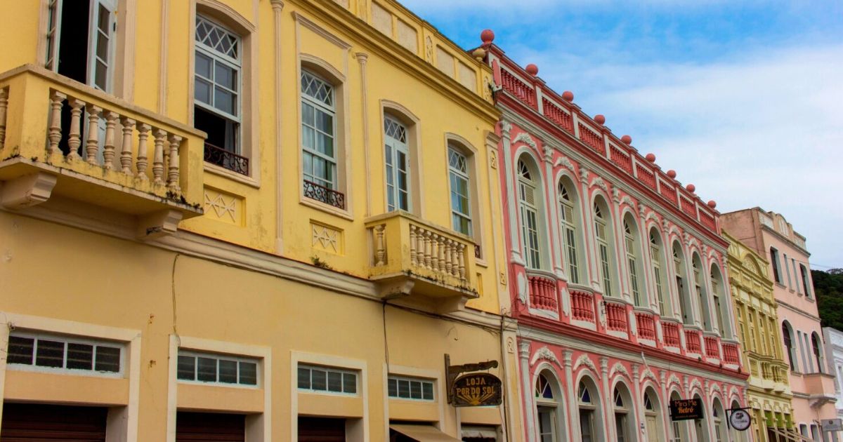 Megaiate Hanseatic Spirit atraca em São Francisco do Sul e muda trânsitoFoto: Divulgação/Portal São Chico Turismo/ND Mais