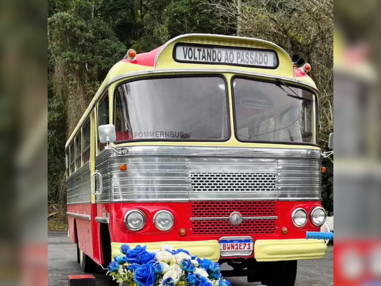 Passeio turístico em ônibus de 1962 vira atração em Pomerode