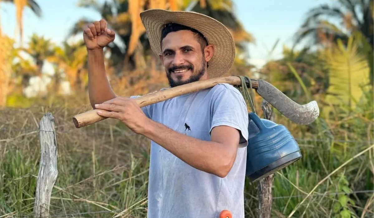 O influenciador digital Reinaldo da Silva Melo, o "Rei da Juquira" - @oreidajuquira.oficial/Instagram/ND