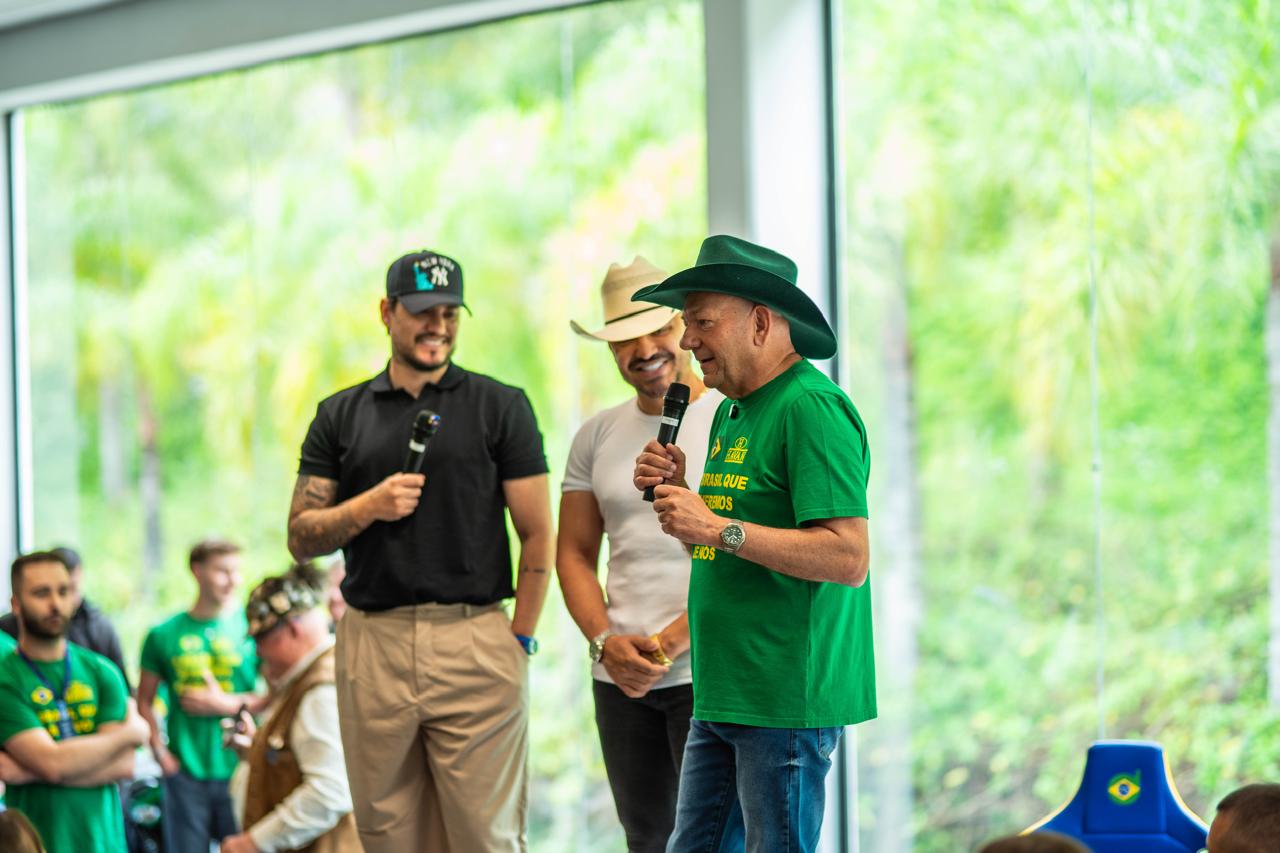 Quase um ano depois do hit, a dupla segue em ascensão, com uma agenda de cerca de 20 shows por mêsFoto: Divulgação/ND