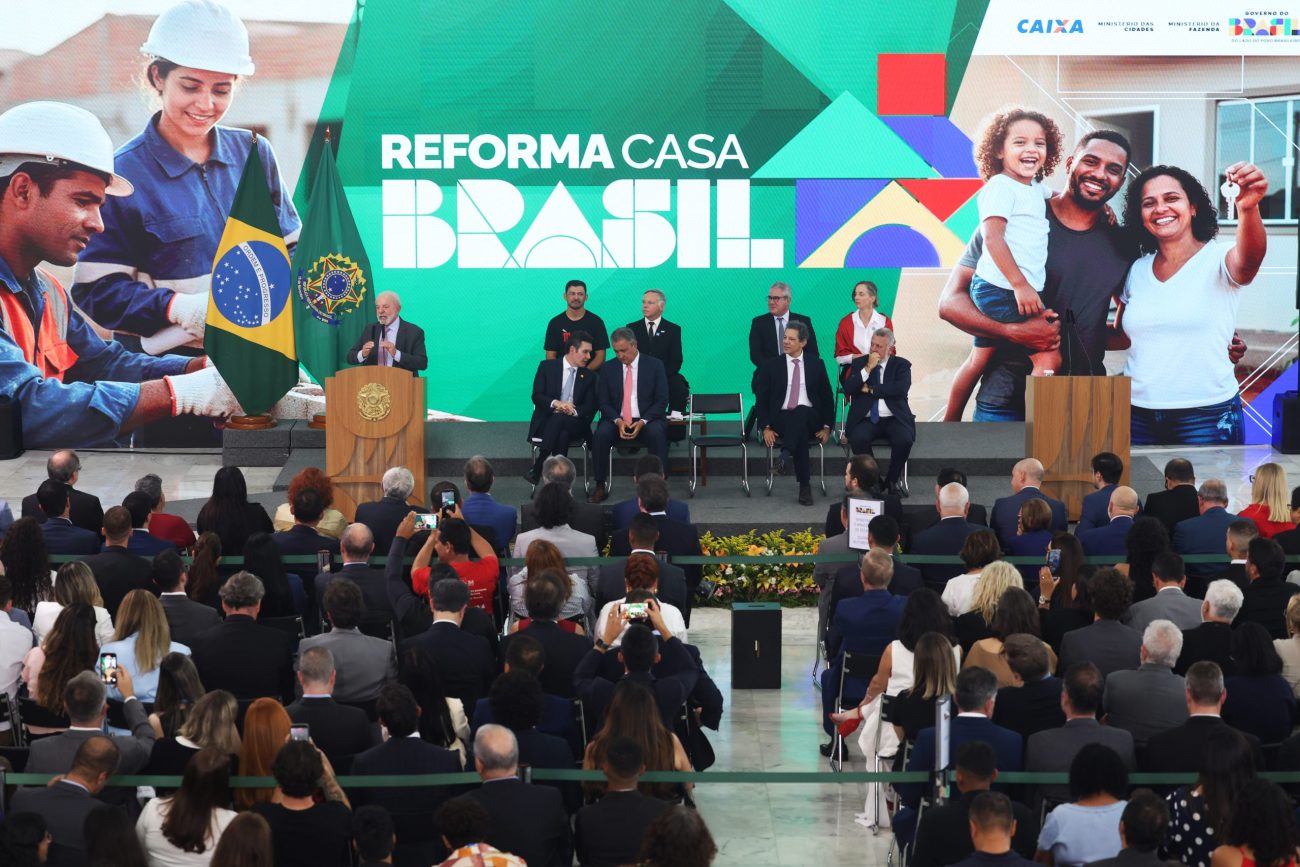Presidente Lula apresenta programa Reforma Casa Brasil