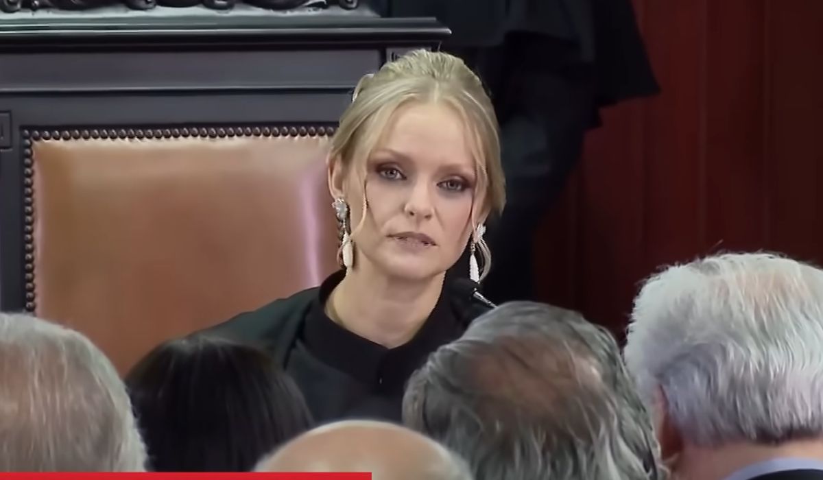 Verônica Abdala durante sua posse como ministra – Foto: Reprodução Redes Socias/X