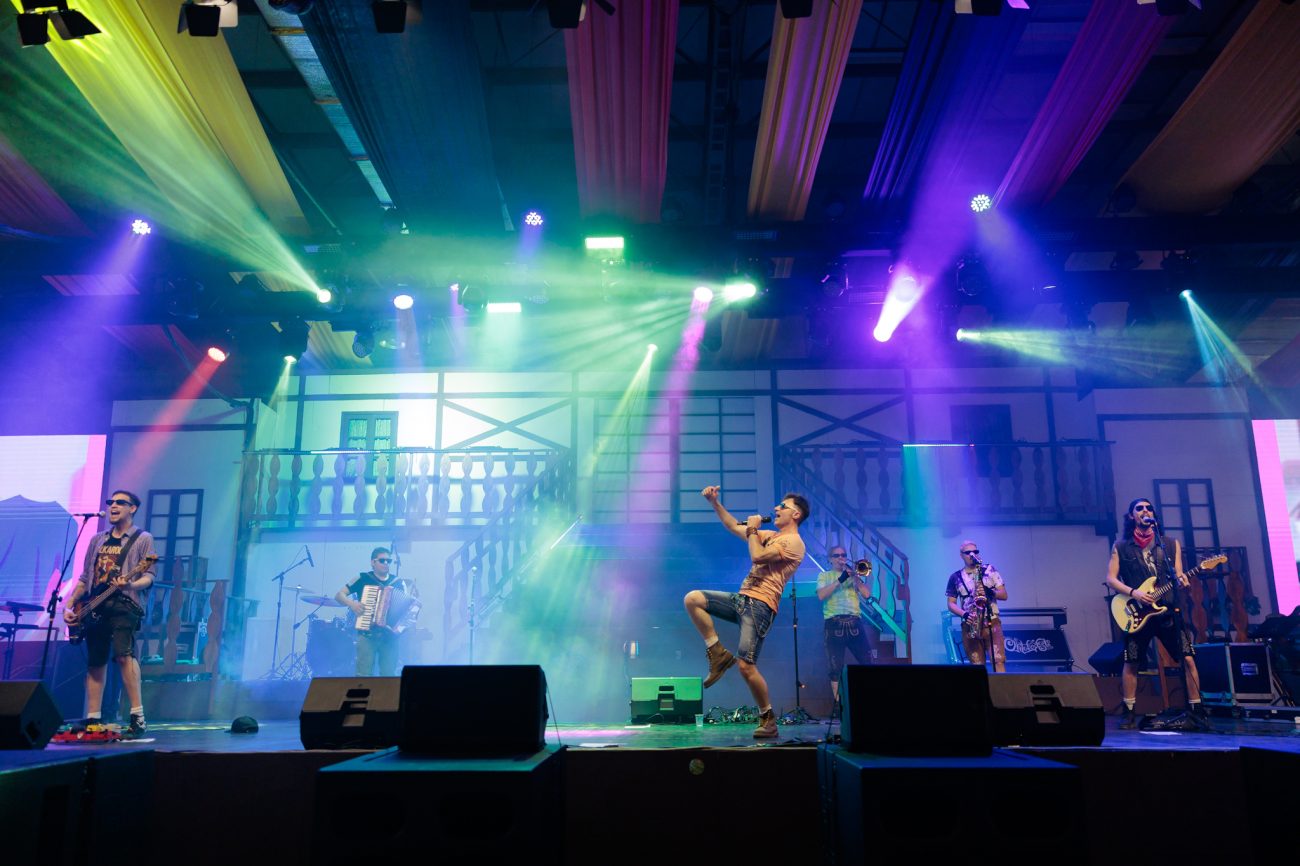 Polka Rock - A banda argentina une músicas tradicionais alemãs com o rock e se apresenta nos dias 9, 10 e 11/10 na Oktoberfest em Blumenau - Daniel Zimmermann/Divulgação