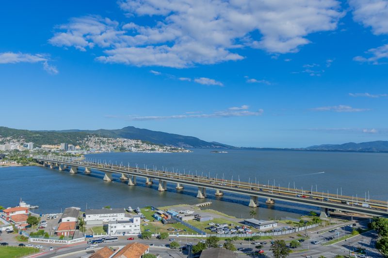 Pontes Colombo Salles e Pedro Ivo eram únicos acessos à ilha - Germano Rorato/ND