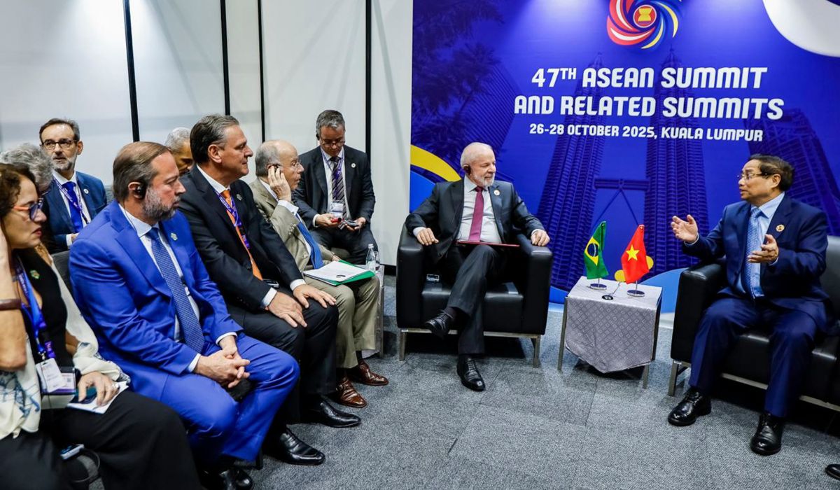 Luiz Inácio Lula da Silva, durante encontro bilateral com o Primeiro-Ministro do Vietnã, Pham Minh Chinh, realizado durante o 47ª Cúpula da Associação de Nações do Sudeste Asiático – ASEAN. Foto: Ricardo Stuckert/PR