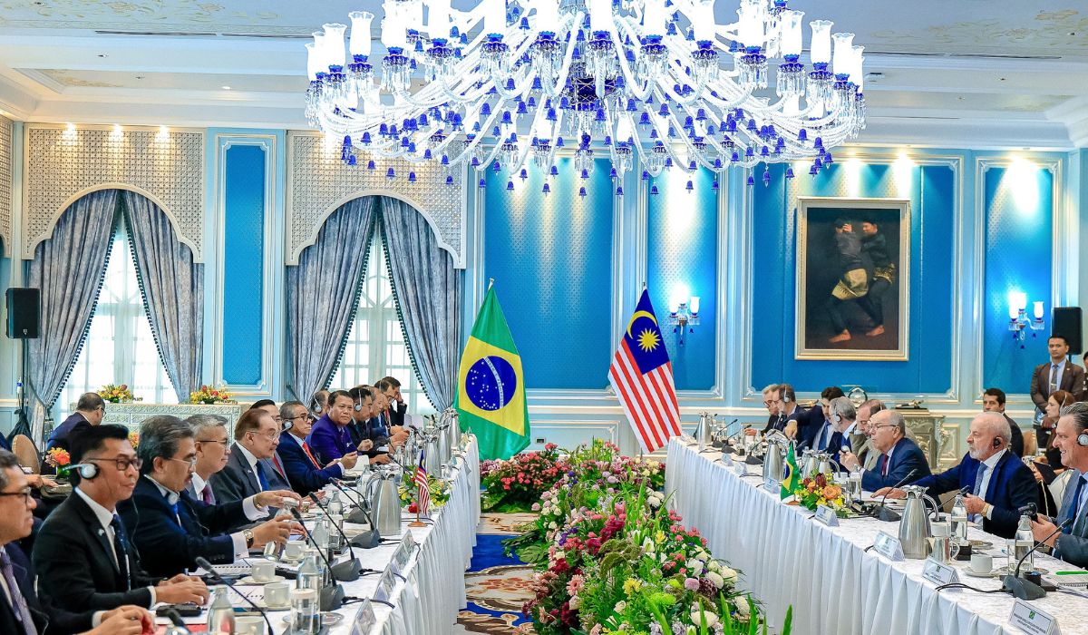 Viagem de Lula incluiu reunião ampliada com o Primeiro-Ministro da Malásia, Anwar Ibrahimi, no Palácio de Governo (Perdana Putra). Foto: Ricardo Stuckert/PR