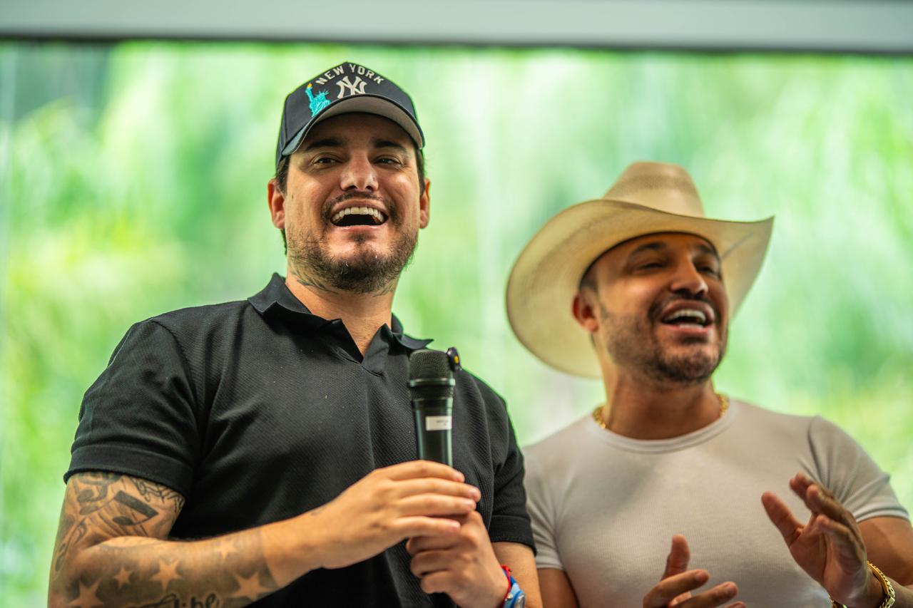 Quase um ano depois, a dupla segue em ascensão, com uma agenda de cerca de 20 shows por mês e conquistando cada vez mais fãs pelo Brasil - Divulgação/ND