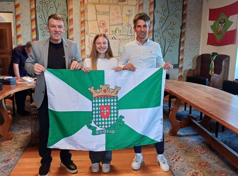 Comitiva de Rodeio (SC), visita Fornace, na Itália - Reprodução/Comune di Fornace/ND Mais