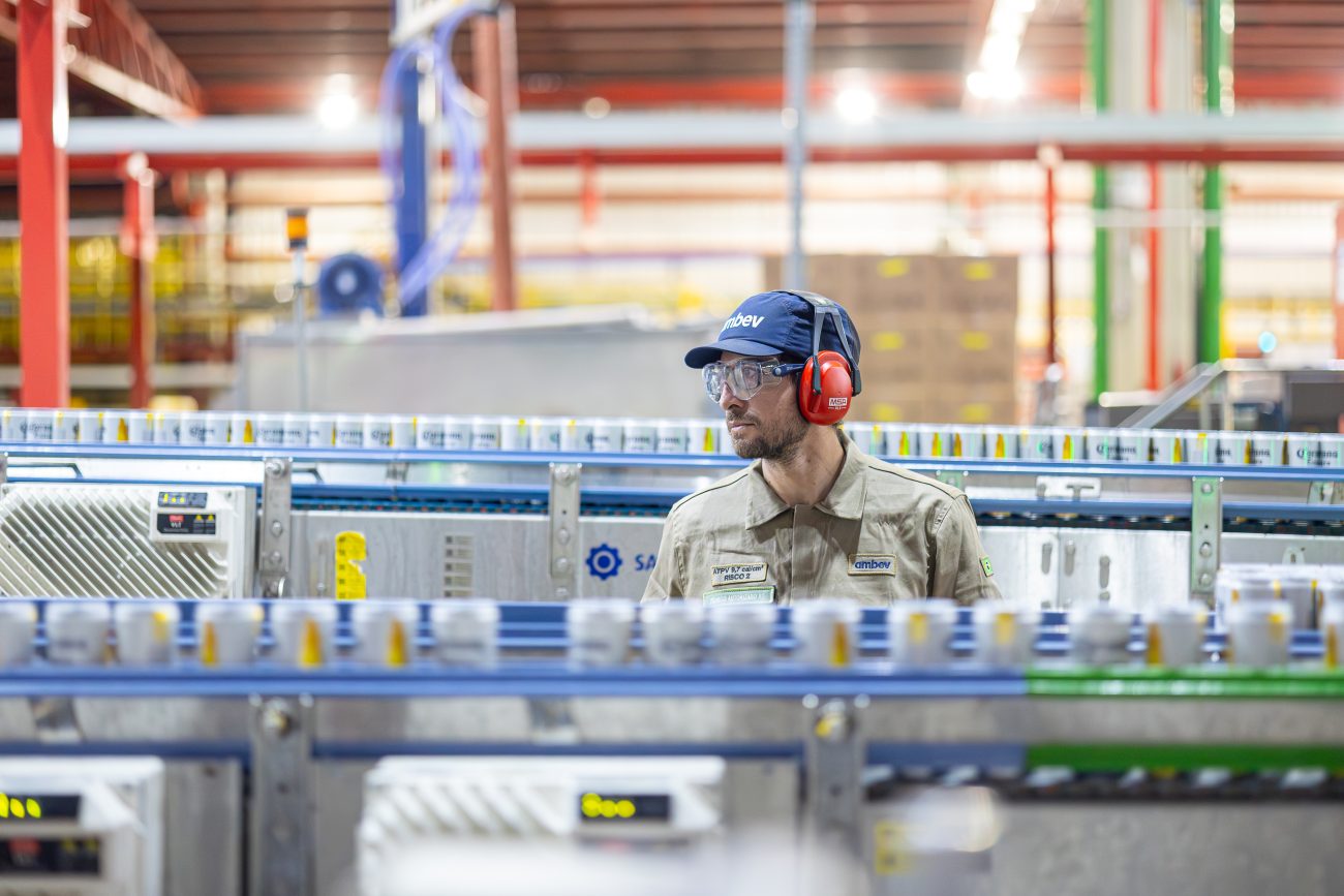 Nova fábrica da Ambev no Paraná vai produzir garrafas para Stella Artois e Corona