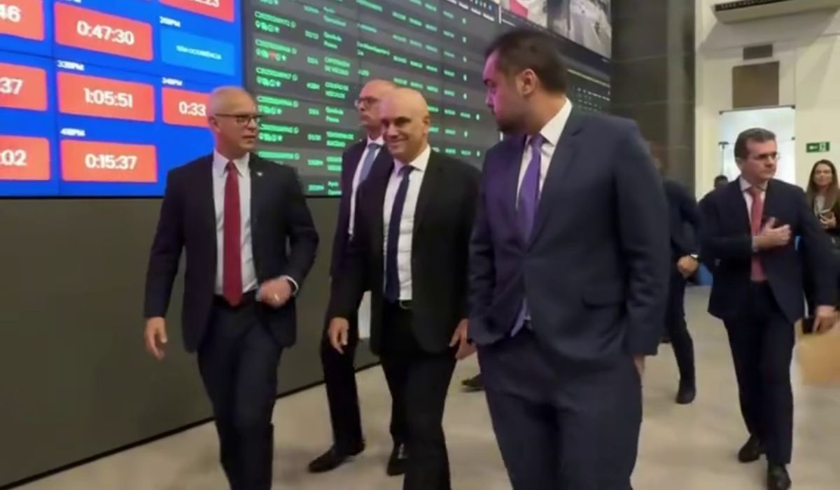 No “quartel-general” da segurança fluminense: o que o ministro Alexandre de Moraes conferiu no CICC 1 Cláudio Castro apresentou a estrutura do entro Integrado de Comando e Controle do Rio de Janeiro Foto: Instagram/Cláudio Castro/Reprodução/ND Mais