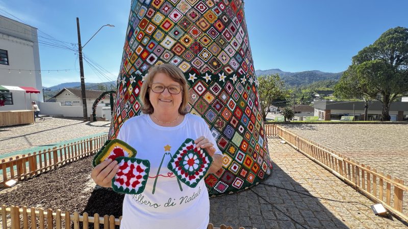 Ivete começou no crochê com 8 anos. - Brenda Bittencourt/ND Mais