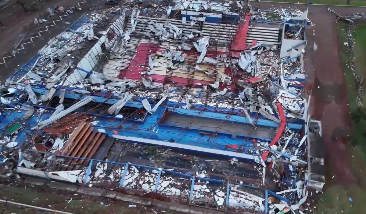 Tornado que atingiu o Paraná deixou mais de 400 pessoas ficaram feridas<span class="post-img-credit">Foto: Reprodução/ND Mais</span>