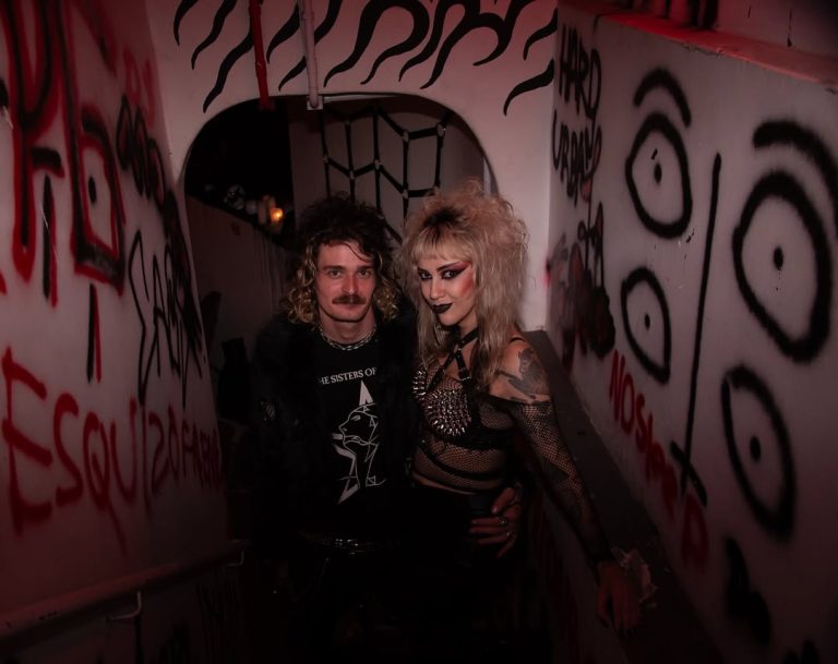 'Inferno': por dentro do 1º bar de hard techno do Brasil