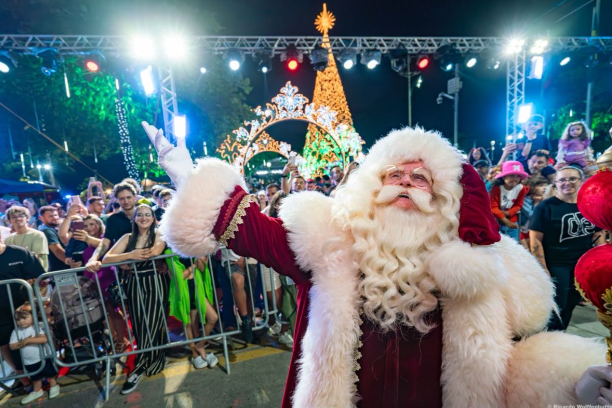 Papai Noel no Natal em Balneário Camboriú
