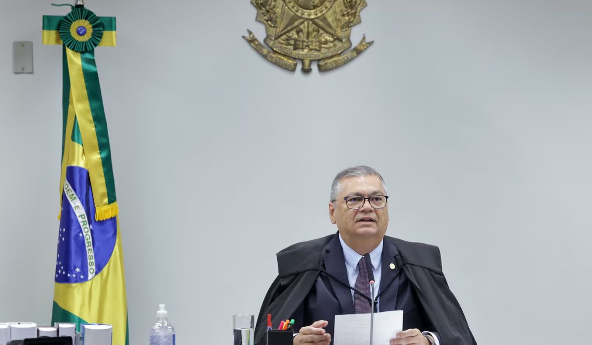 Ministro Flávio Dino que também votou a favor da manutenção da prisão preventiva; Bolsonaro violou a tornozeleira e prisão é mantidaFoto: Rosinei Coutinho/STF/ND Mais