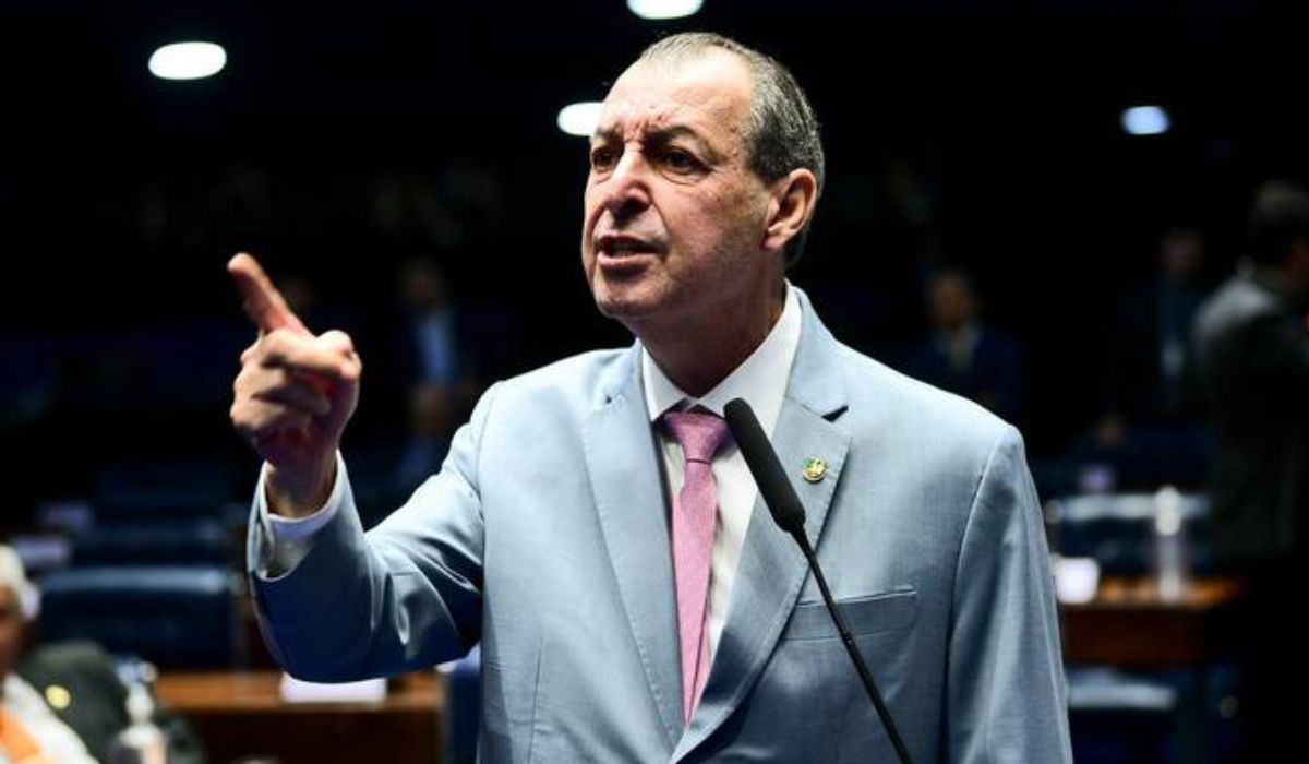 Omar Aziz é senador pelo Amazonas