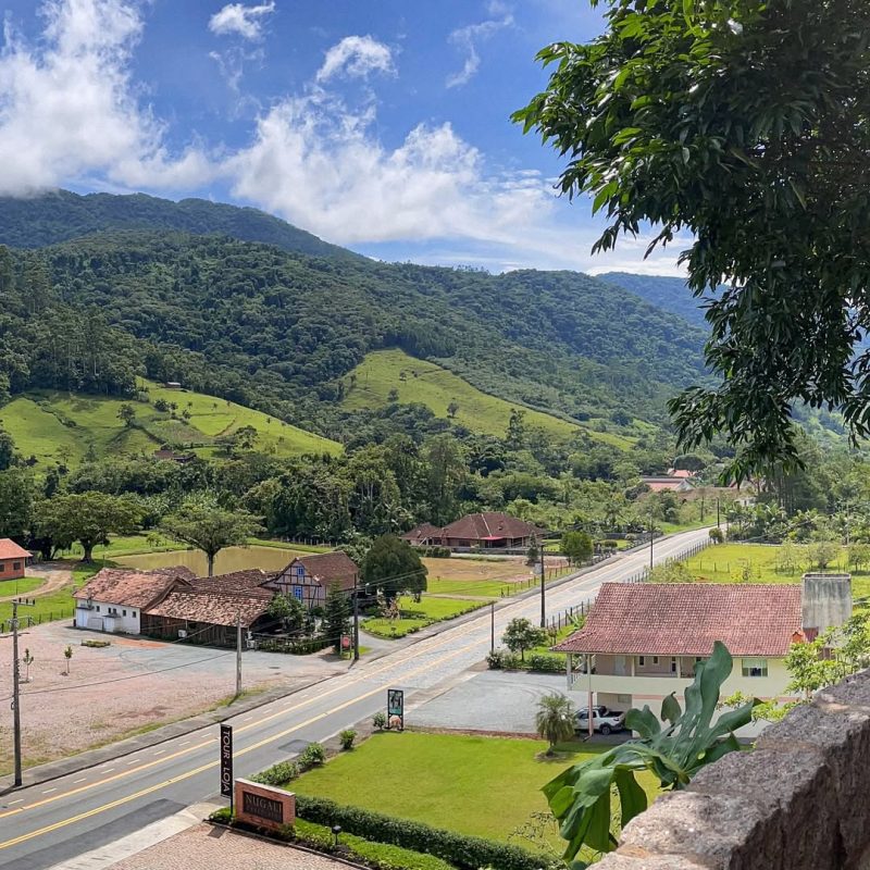 Rancho Lemke serve pratos caseiros na Rota do Enxaimel, em Pomerode - Restaurante Rancho Lemke/@restauranterancholemke/Instagram