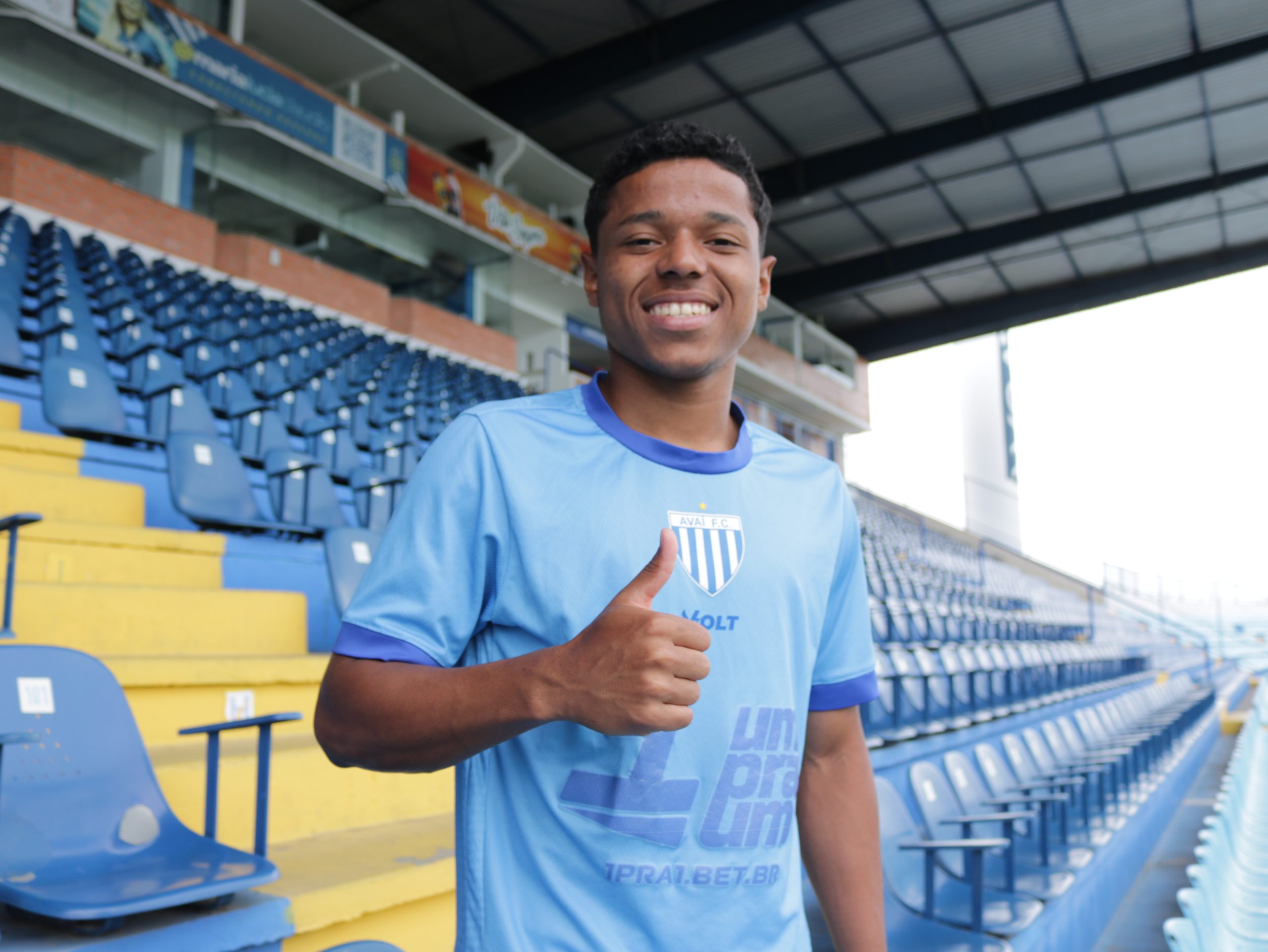 Thayllon avalia temporada no Avaí e projeta futuro dentro ou fora do clube
