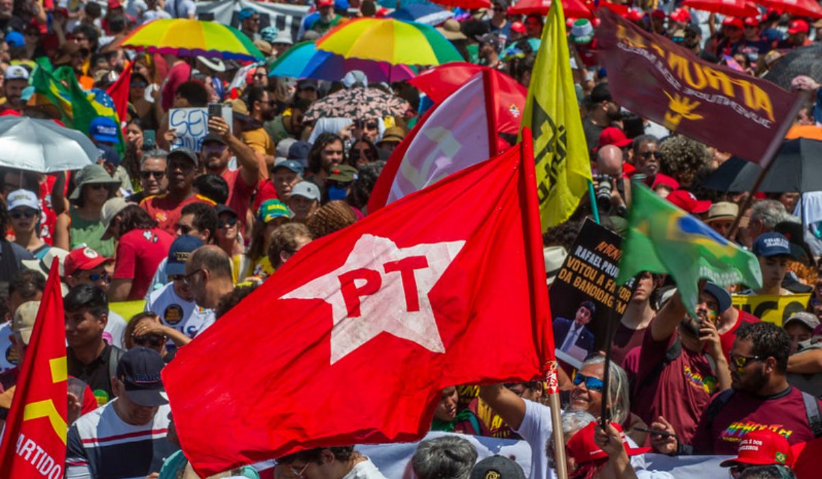 Ações contra Lula por desfile na Sapucaí chega a 12; PT se pronunciou<span class="post-img-credit">Foto: Anderson Barbosa/PT/ND Mai</span>