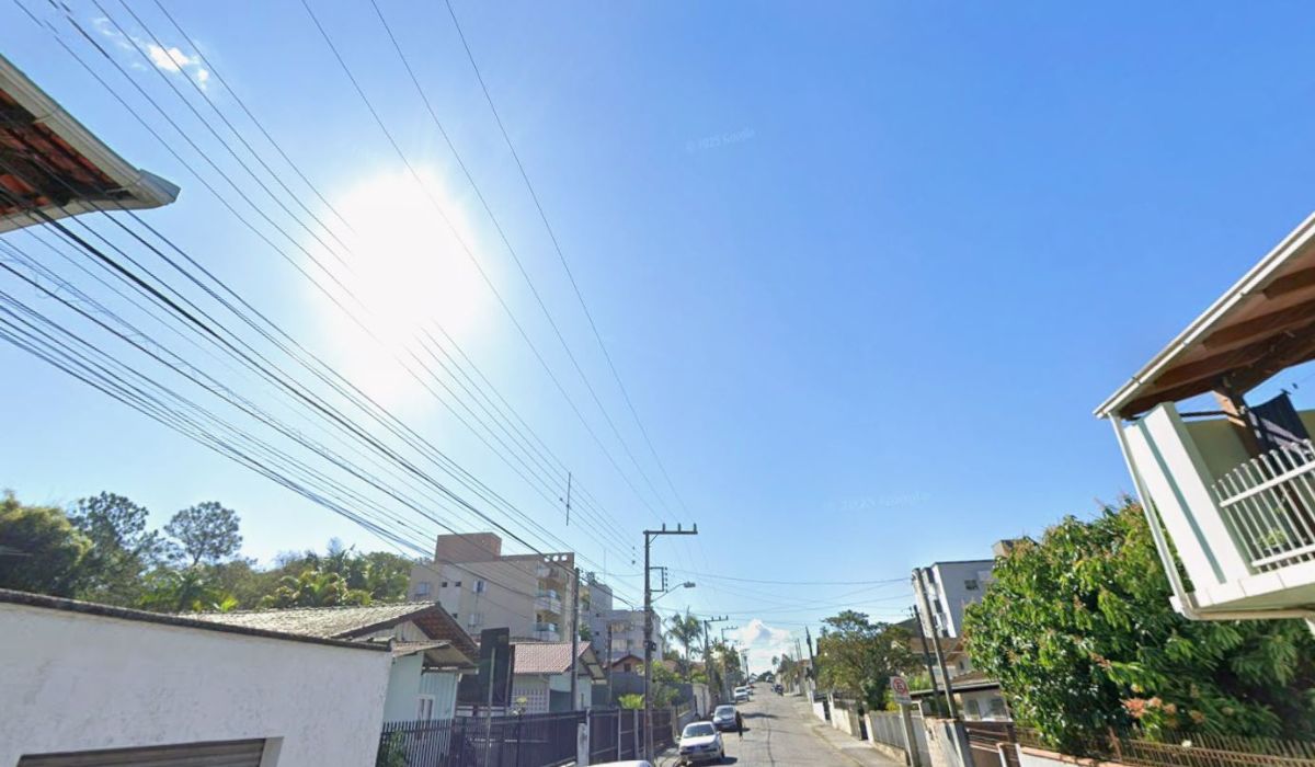 Incêndio em Blumenau foi registrado na rua Quixabas, no bairro Velha Central 