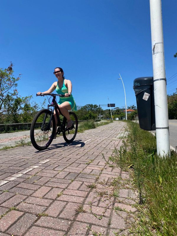 Situação na ciclovia da SC-406, rodovia Osni Ortiga, entre a Lagoa da Conceição e o Rio Tavares - Diogo de Souza/ND