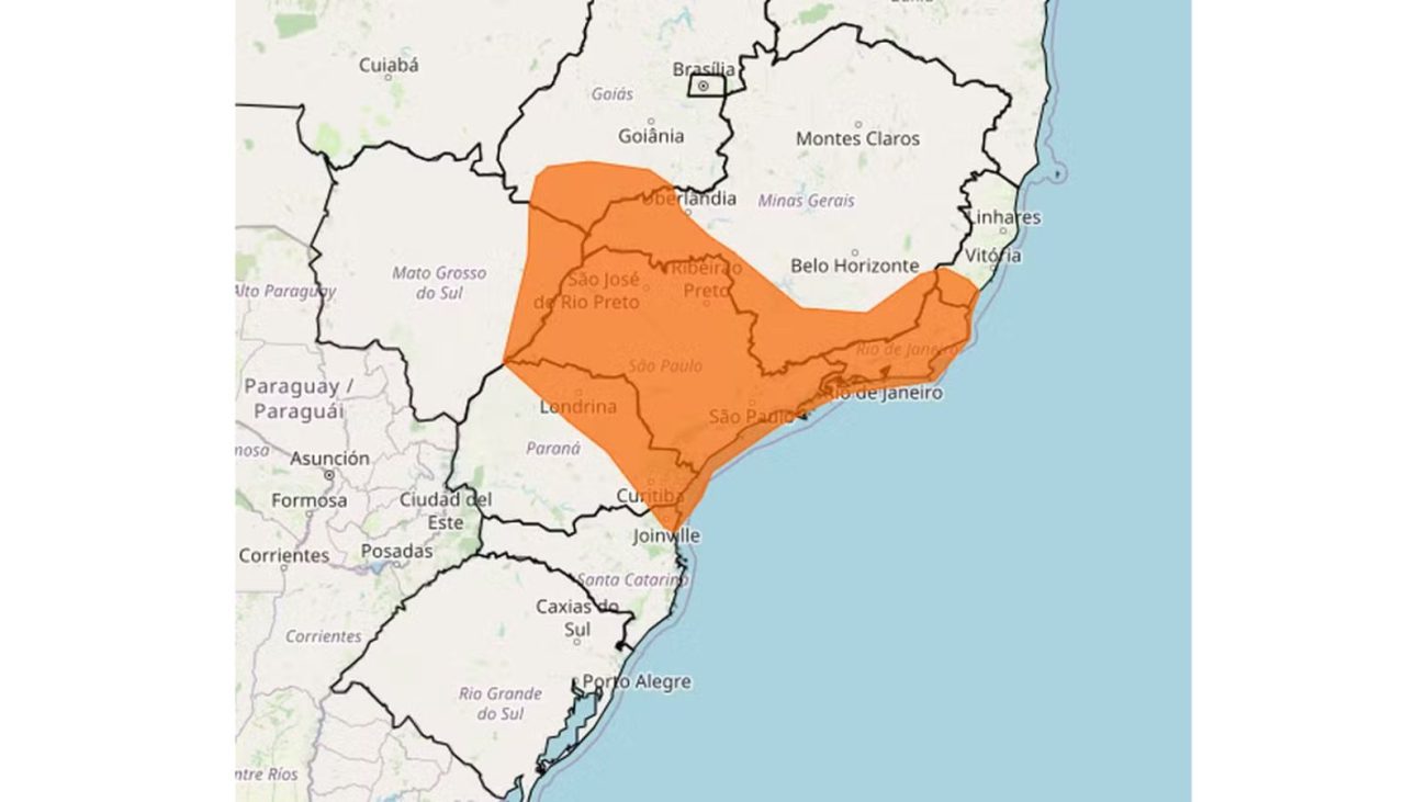 Emiten alerta por calor en ocho estados brasileños