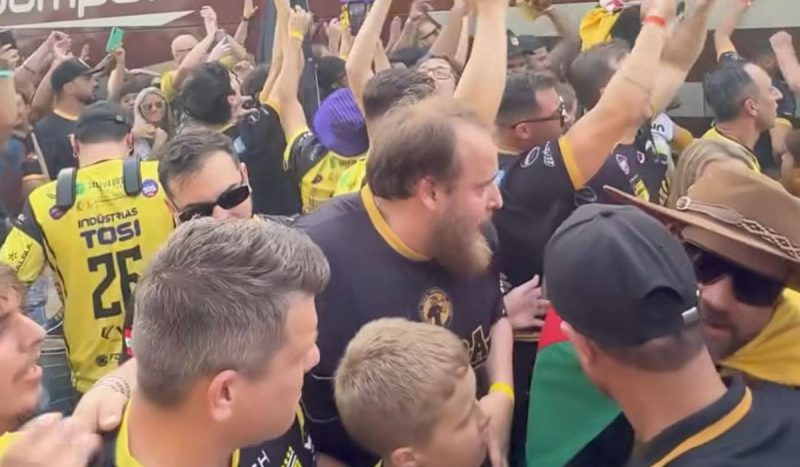 Torcida comemorando a vitória do Jaraguá - Reprodução/Instagram/ND Mais
