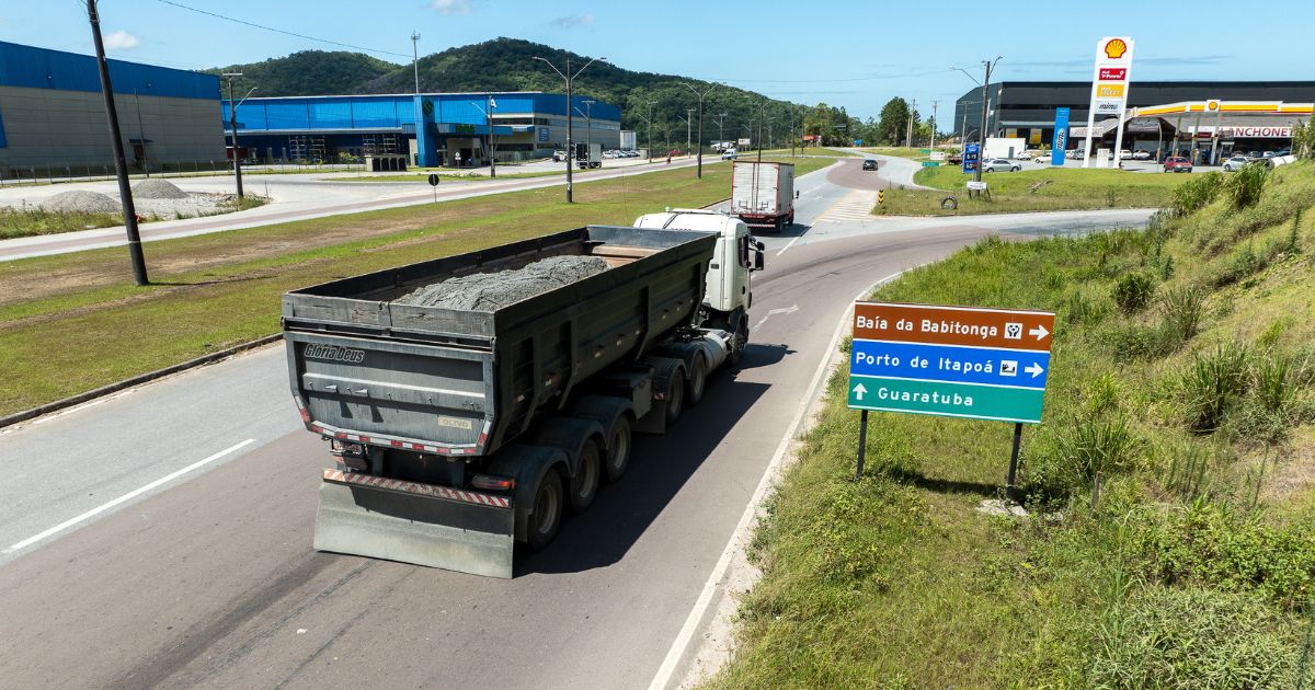 Motorista de Garuva, atenção ao bloqueio na BR-101