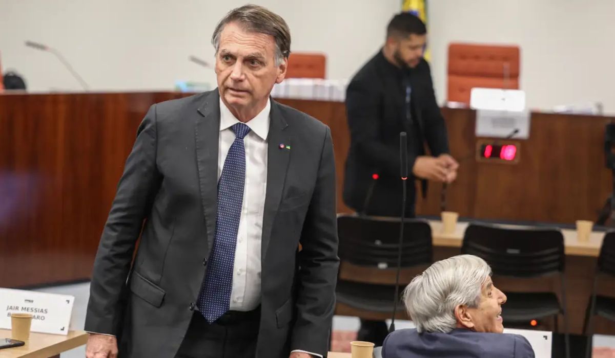 Veja quando termina o cumprimento de pena de Jair Bolsonaro