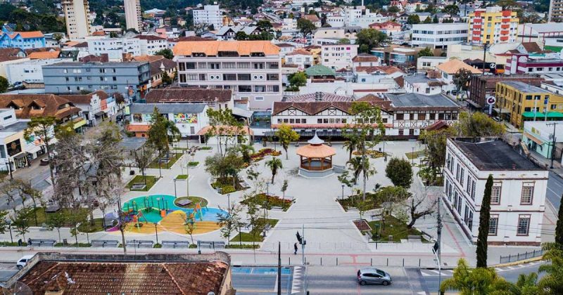 Município catarinense de forte atividade econômica disponibiliza novas vagas por meio de concurso público - Viagens e Caminhos/Divulgação/ND Mais