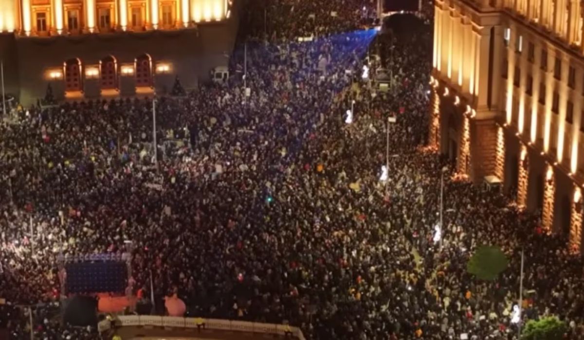 Manifestação contra o primeiro-ministro da Bulgária Foto: Instragram/Reprdução/ND Mais