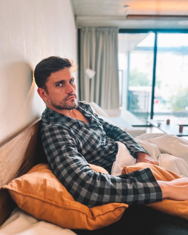 Barreto has already acted in the miniseries Radioactive Emergency - who-is-the-sc-actor-chosen-to-play-carlos-bolsonaro-in-a-film-about-the-ex-president (7)