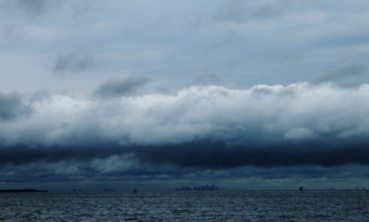 Baixa pressão se transforma em ciclone na costa brasileira e organiza temporais severos no Sul e Sudeste; especialistas alertam para acumulados de chuva que podem superar a média em 24 horasFoto: Reprodução/Climatempo