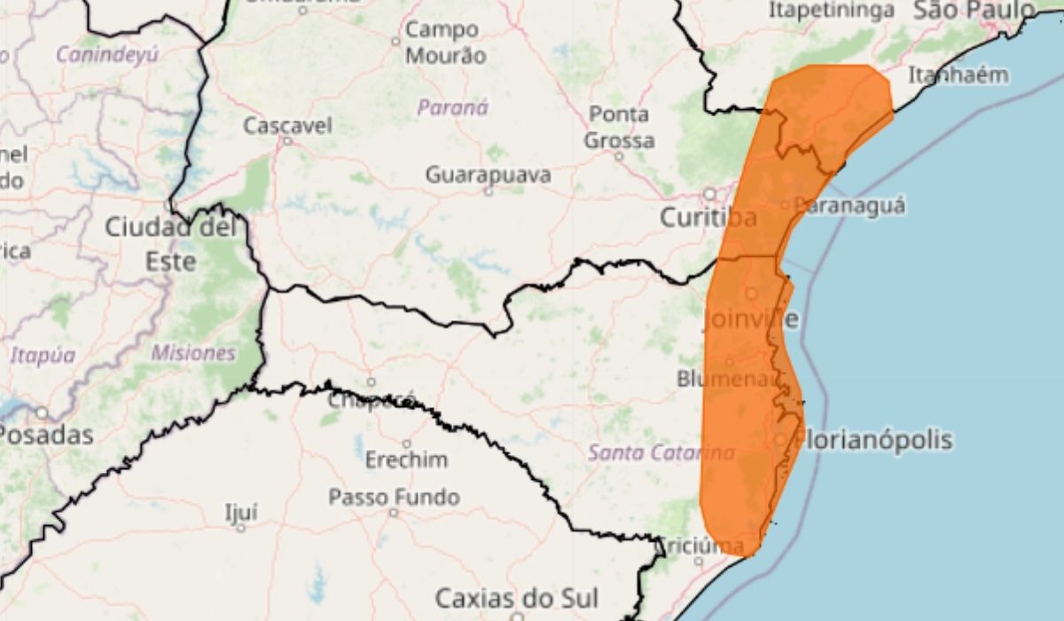 Alerta laranja para temporais em Santa Catarina e mais dois estados tem validade até terça-feira (13)Foto: Reprodução/Inmet/ND Mais