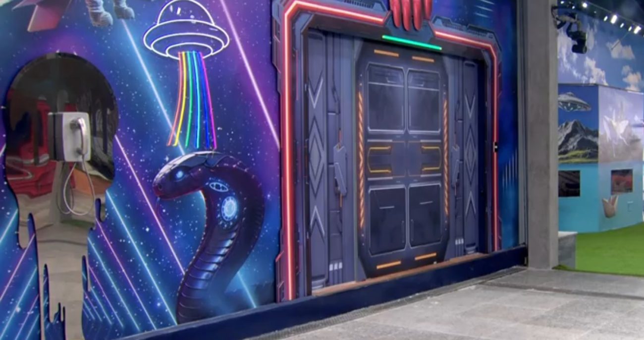 Big Fone no BBB: edição 26 conta com três aparelhos telefônicos, dois externos e um internoFoto: Globo (Reprodução)