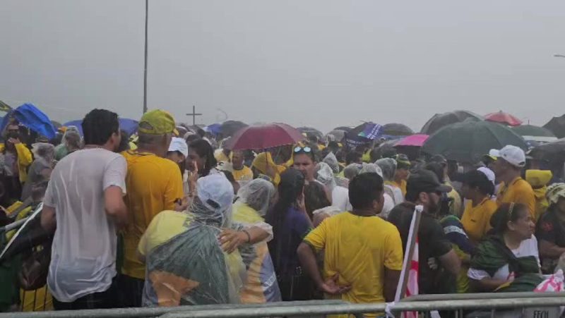 Ato reúne milhares de manifestantes em Brasília neste domingo (25) - Luís/ND