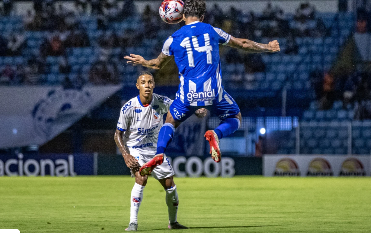 O meia do Avaí, Daniel Penha, teve atuação destacada na vitória de 1 a 0 contra o Carlos RenauxFoto: Fabiano Rateke/AFC/ND