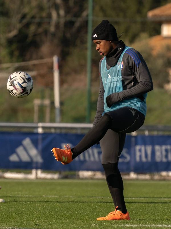 Endrick já realizou seu primeiro treino pelo Lyon - Lyon/Divulgação