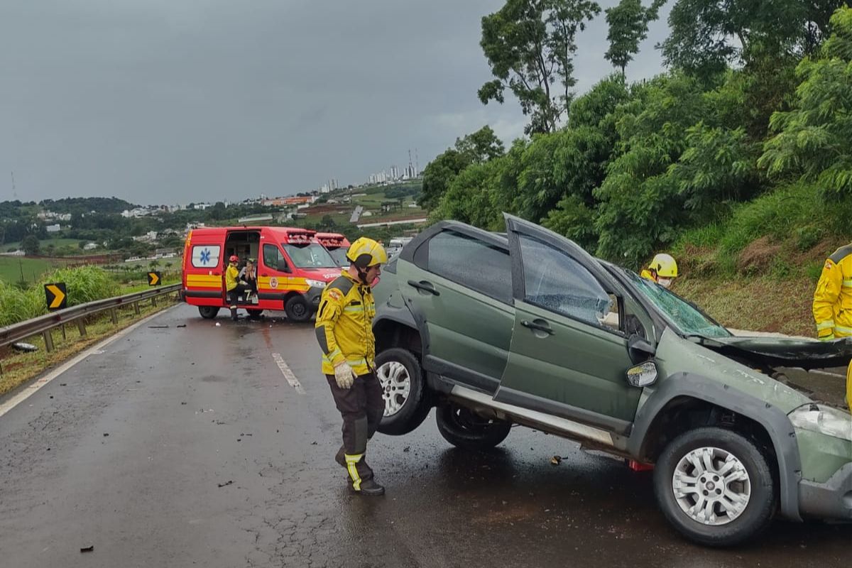 Foram identificadas três vítimas no grave acidente na BR-282