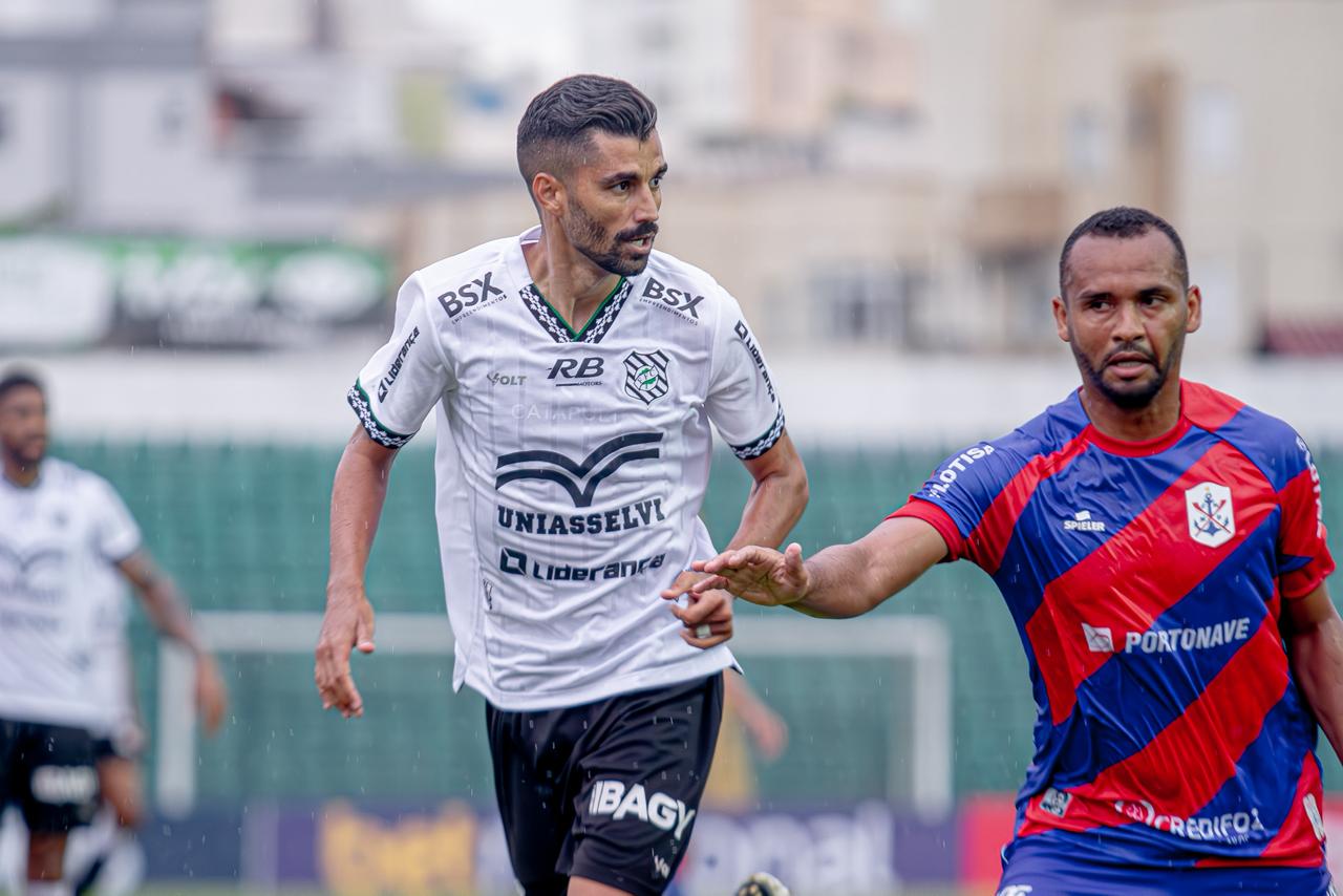Jorginho estreou com a camisa do Figueirense na vitória contra o Marcílio