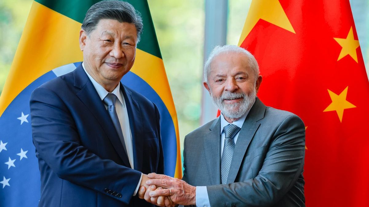 China defende Brasil e manifesta apoio às eleições diante de pressões dos Estados Unidos - Foto