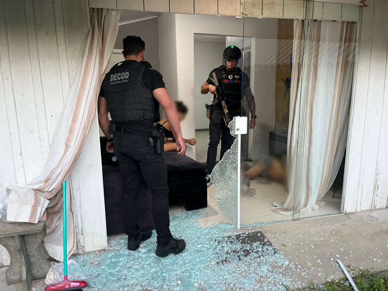 Polícia Civil apreende 32 mil comprimidos de ecstasy em SC Foto: Greici Siezemel ND/NDTV RECORD