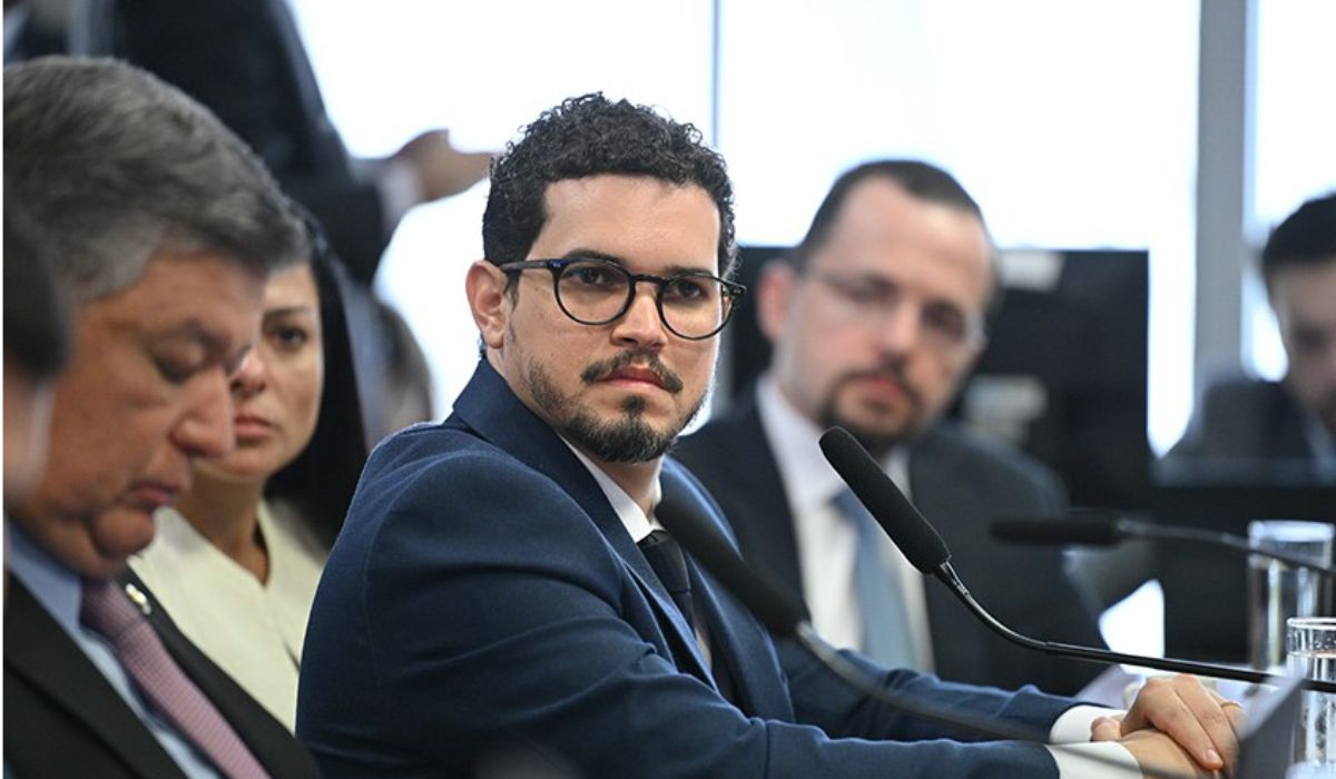 André Fidelis, ex-diretor de Benefícios: ex-dirigentes do INSS entregam LulinhaFoto: Agência Senado/Reprodução/ND Mais