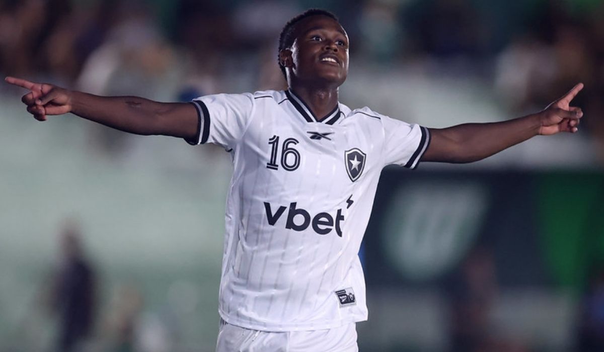 Botafogo venceu o Boavista por 2 a 0 fora de casa.