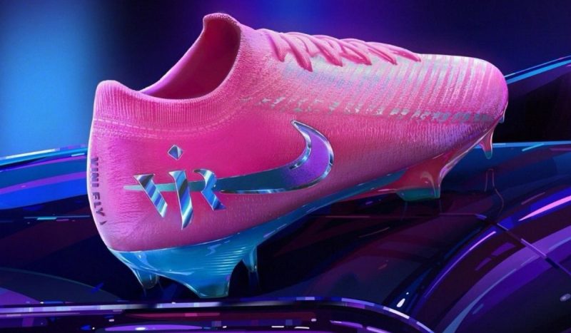 Nova chuteira de Vini Jr. tem predominância da cor rosa - Divulgação/Nike/ND Mais