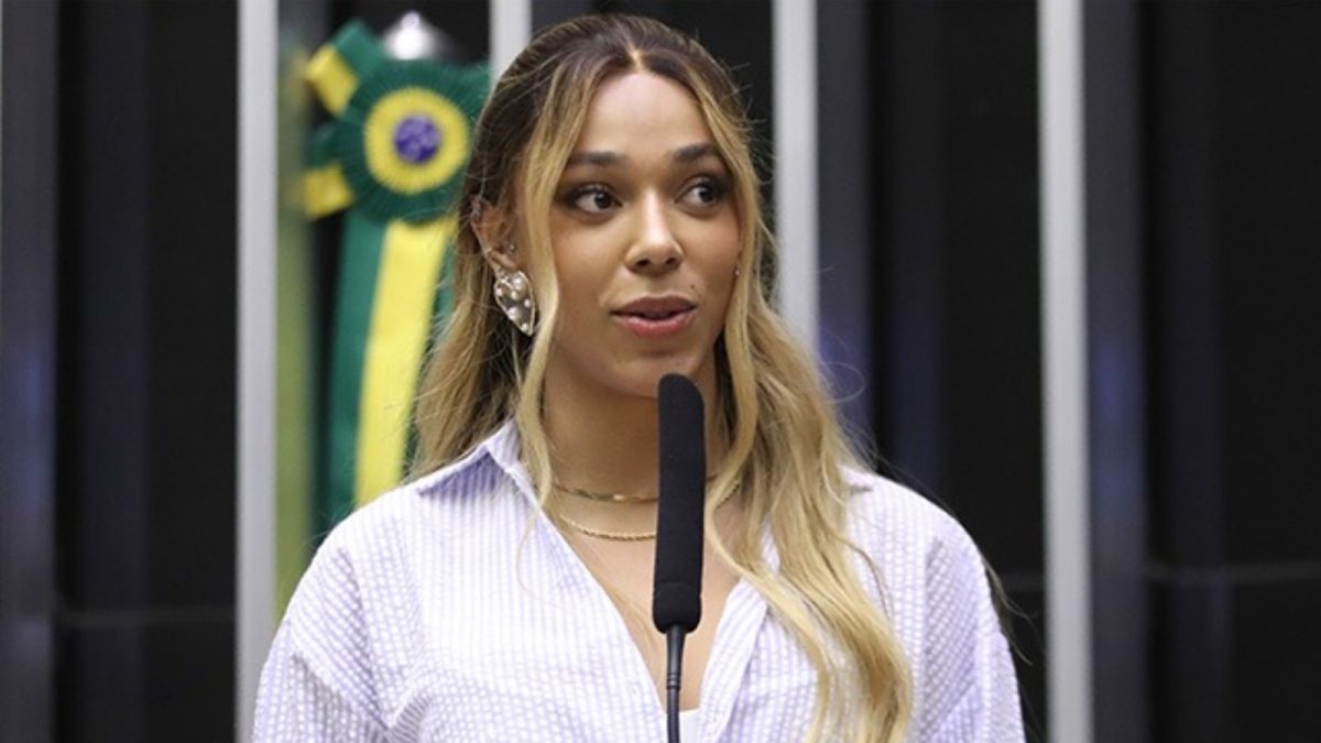 Erika Hilton diz que debate colocaria Lula contra ‘300 demônios’