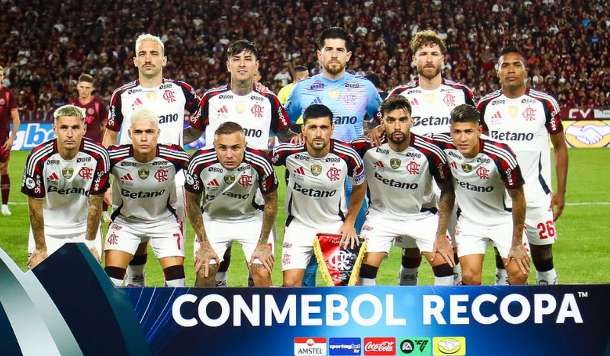 Flamengo foi derrotado pelo Lanús na Argentina.