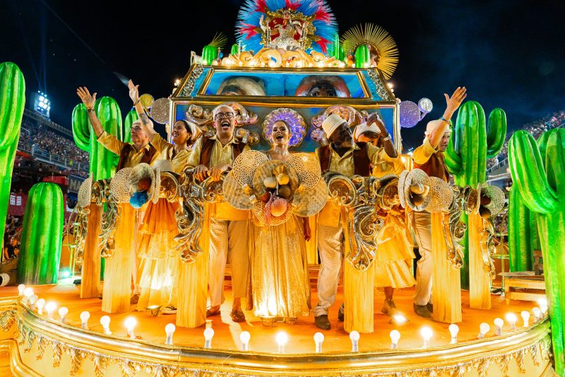 Acadêmicos de Niterói estreia no Grupo Especial com desfile sobre Lula no Rio - Eduardo Hollanda/Rio Carnaval/ND Mais