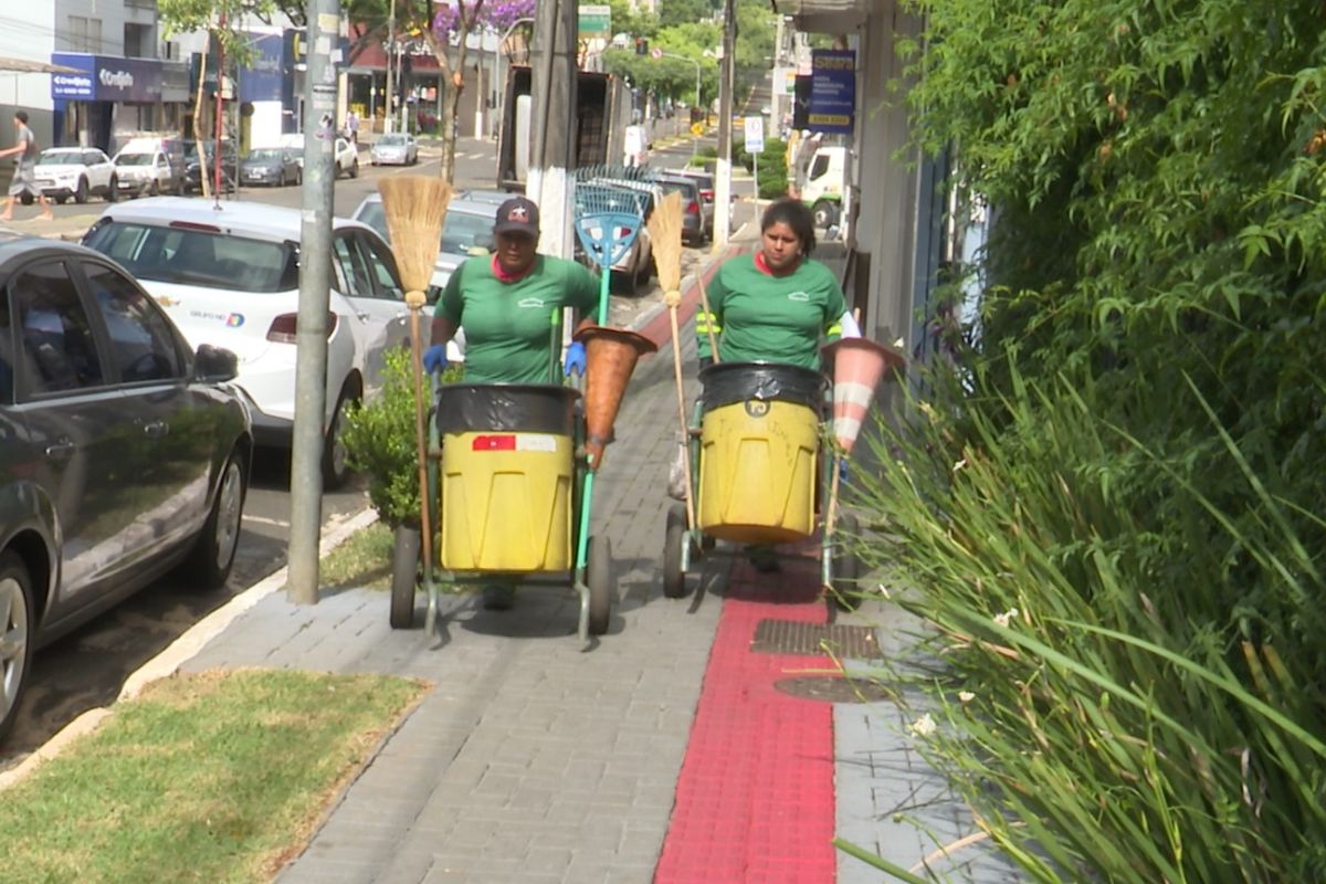 contioutra.com - Garis que tiveram &aacute;gua e banheiro negados em Santa Catarina revelam humilha&ccedil;&atilde;o a que passaram